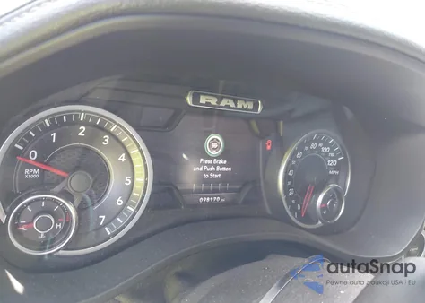 2022 Ram 1500 Laramie 4X2 5'7 Box z USA, uszkodzony, nr VIN 1C6RREJT0NN230819